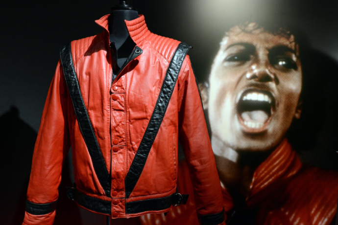 La veste Iconique de Michael Jackson de "Thriller" : Une pièce battant des records aux enchères