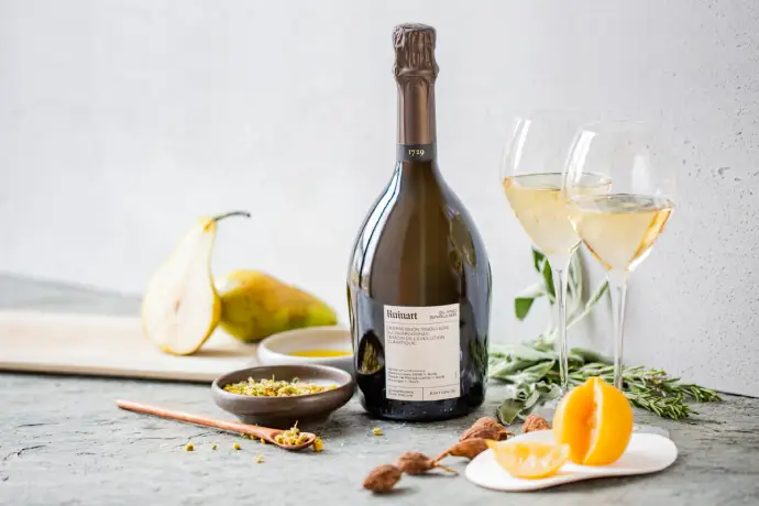 NOUVELLE CUVÉE : La Maison Ruinart lance Blanc Singulier